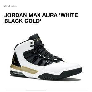 Jordan max aura white black gold size 10
